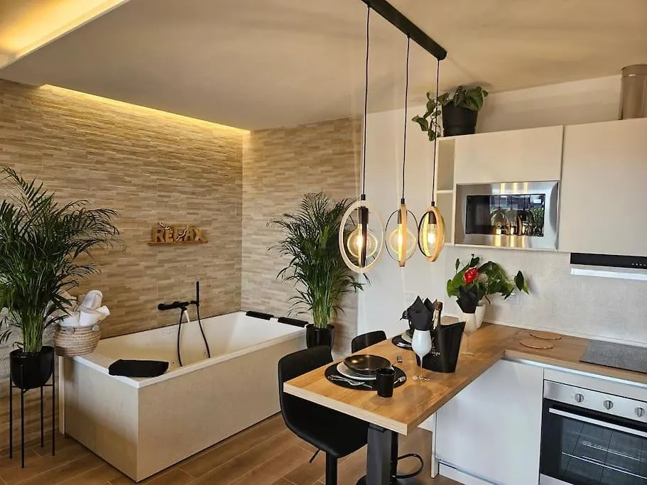 Villa Joy Verona - Luxury Suite Apartment