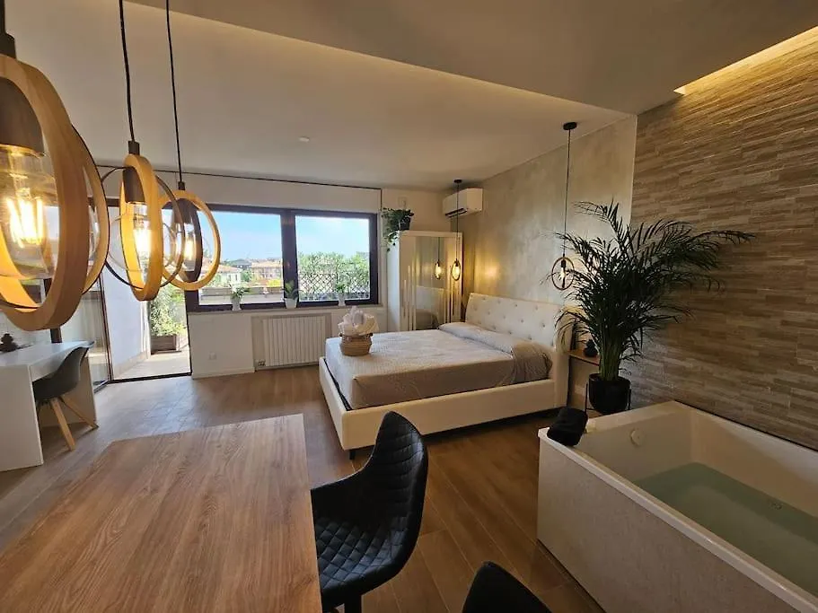 Apartment Villa Joy Verona - Luxury Suite